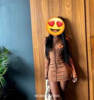 23 year old Escort in Hyderabad Juicy Cassy chocolate booty, escort