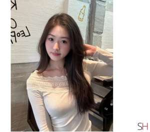 26 year old Asian Escort in Oldham Greater Manchester New Asian Escort&amp; Massage❤️Petit Sweet Asian, 