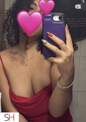 28 year old Escort in Longueuil rive sud détente