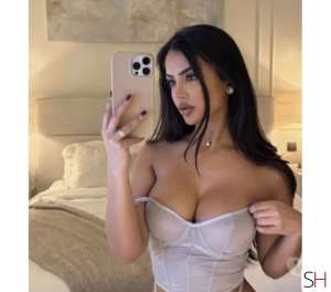 25 year old Asian Escort in Slough .I am Camila your Brazilian escort ready for Outcall, Agency
