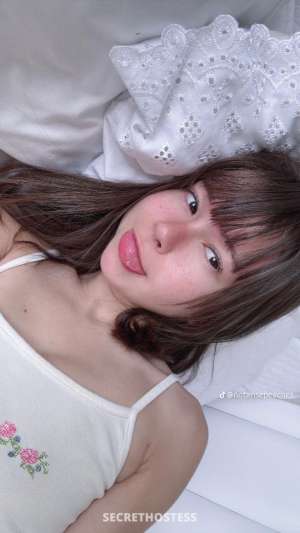 23 year old Asian Escort in Redding CA Female escort