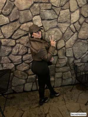 Escort model MINA, Milwaukee 27 year old Escort in Milwaukee WI