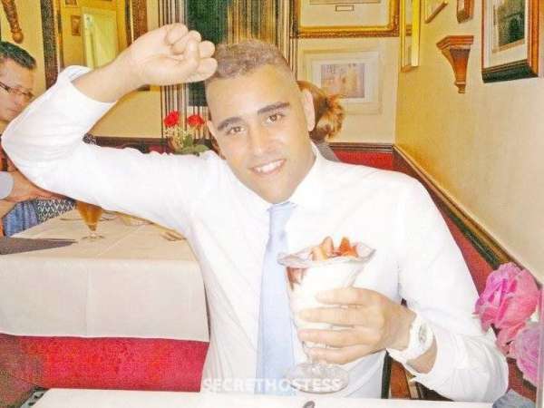 Dale Bradford 30Yrs Old Escort 185CM Tall Hull Image - 17