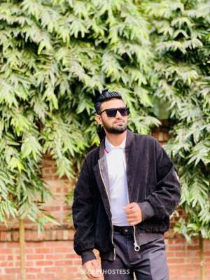 28 year old Asian Escort in Dhaka Nik Khan, masseur