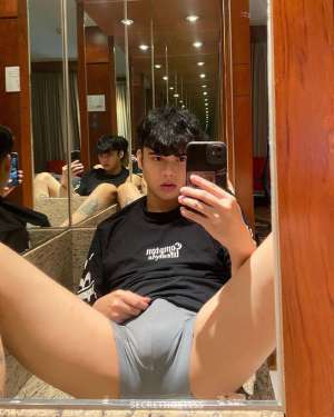 21 year old Asian Escort in Angeles City DYLAN, Male escort