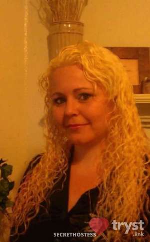 Sophia - Busty Curvy Blonde in LA – GFE 0 year old Escort in Kingston