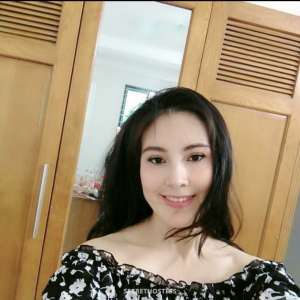 27 year old Asian Escort in Dubai Linda Lilly, escort
