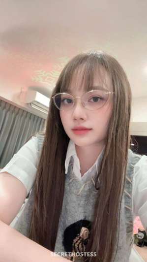 21 year old Asian Escort in Tokyo Sara, escort