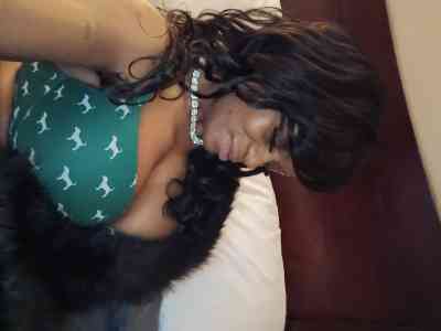 30 year old African Escort in Bozeman MT London Skyy Your DD Ebony Queen