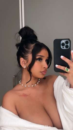 26 year old Hispanic Escort in Newport News VA Hispanic-Girlfriend Experience.;Clean, Classy, your Perfect 