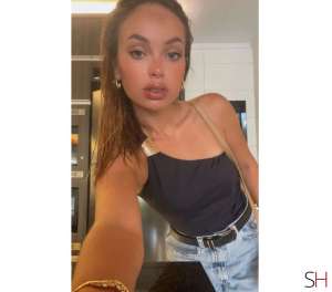19 year old Brazilian Escort in Brighton East Sussex SOPHIA .. SPICY BRAZILIAN .️, Independent