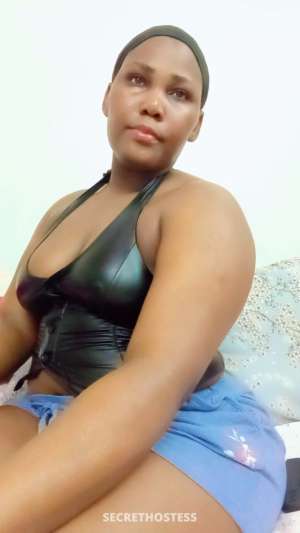 22 year old African Escort in Riyadh Sarah, escort