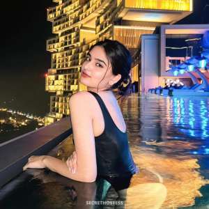 22 year old Indian Escort in Kolkata Nisha Jain, escort