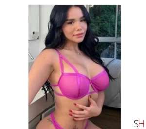 23 year old Latino Escort in Redditch Worcestershire ELLA.outcall party-girl.domination naughty girl., 