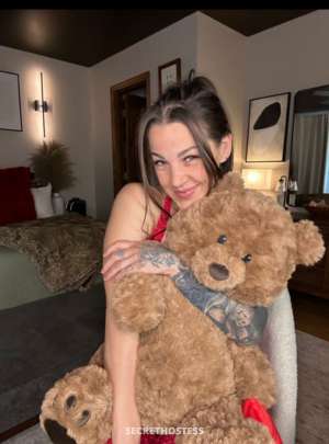 Hook up and i do party 26 year old Escort in Glens Falls NY