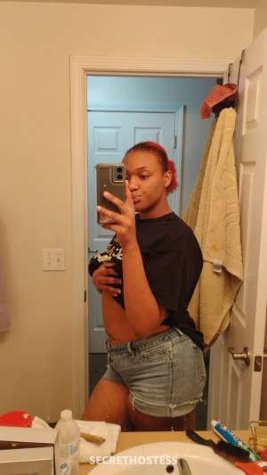 24 year old Escort in Manhattan KS Mocha