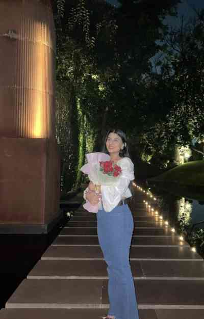 24 year old Indian Escort in Frankfurt am Main Genuine Indian Escort service Frankfurt