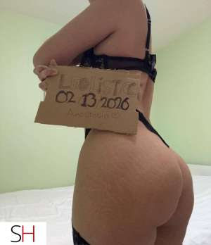 19 year old Escort in Richmond Slim and sexy ready to have some fun