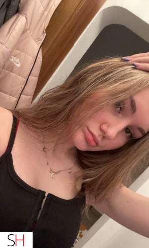 23 year old Caucasian Escort in Thunder Bay Im a great company fun and good at conversations