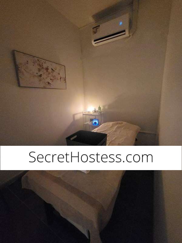 Escort Size 6 Image - 5