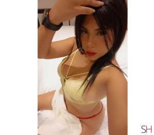 22 year old Caribbean Escort in Salford Sophia . hot and sexy Girl.good party., Independent