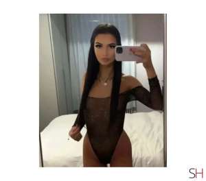 SELENA NEW IN TOWN ...., Independent 22 year old Escort in Oxford