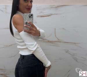 🆕FIRST TIME IN TOWN🆕No rush full service Slough 24 year old Escort in Slough