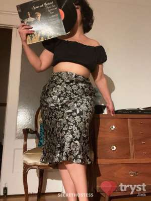0 year old Escort in Montreal Estelle Laflamme - Voluptuous it girl