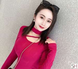 23 year old Chinese Escort in Norfolk Relax &amp; Enjoy Private Time with a Charming Lady, 