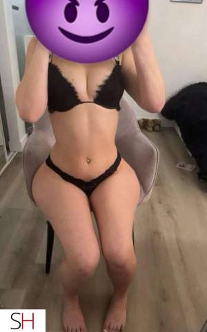 20 year old Escort in Chambly horny teen latina