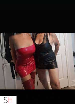 35 year old Caucasian Escort in Durham Region !!! house of kink - we are back - dom duo