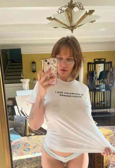26 year old Escort in Burleson TX I’m available for hookup Text me xxxx-xxx-xxx