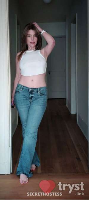 40Yrs Old Escort Size 6 161CM Tall Seattle WA Image - 5