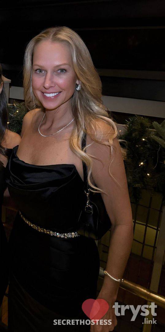 Lillian 52Yrs Old Escort Size 8 173CM Tall Raleigh NC Image - 5