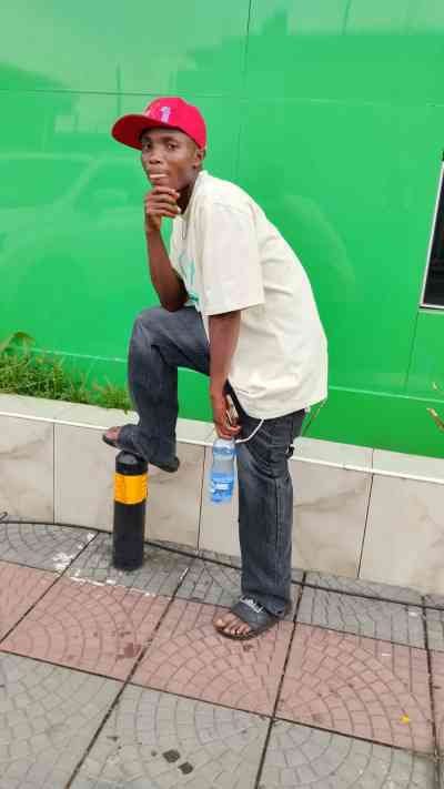 26 year old African Escort in Benin city Male excort