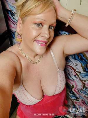 55 year old Escort in Chicago IL Kelley Morris