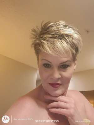53 year old Escort in Denton TX Tall Blonde w green eyes