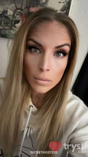 30 year old White Escort in Oak Brook IL Sandy Lee - Indulgence, refined