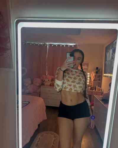 28 year old Escort in Leicester honey I'm here for serious Hookup