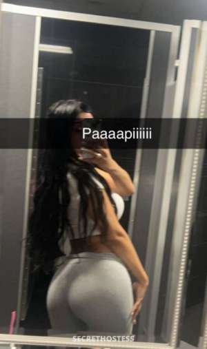 20 year old Caucasian Escort in Quebec City 7 girls MTL finest www.GentlemensChoice.ca outcall Open late