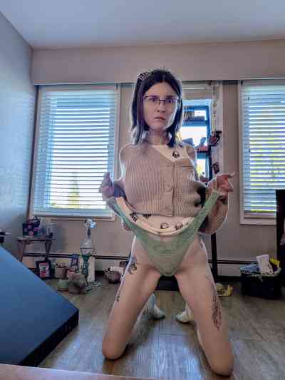 30 year old Canadian Escort in Vancouver Escort model Psychokitten, Vancouver