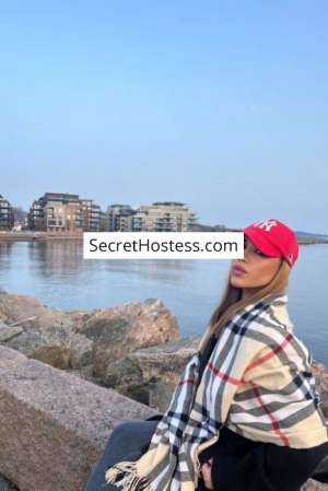 25 year old Caucasian Escort in Frankfurt Lilith, Agency