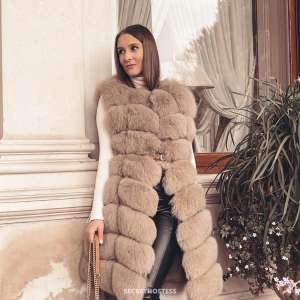 33 year old Escort in Sofia Enjoy Special Connection Escort Karolina