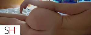 41 year old Caucasian Escort in Sudbury Mature , outgoing , and flirty