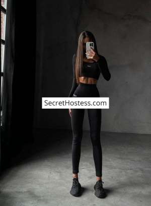 23 year old Caucasian Escort in Paris Sonya, Agency