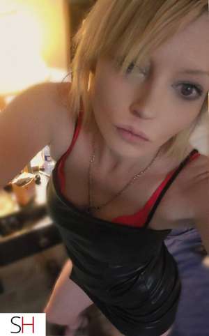 35 year old Caucasian Escort in Niagara Region Available Now!! Niagara's Fav Throat Queen! Dare 2 