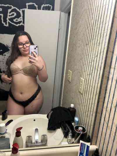 28 year old Escort in Gatlinburg TN I'M Emily 🍑ACTIVE 24/7 Sexy, Young, and Ready For 