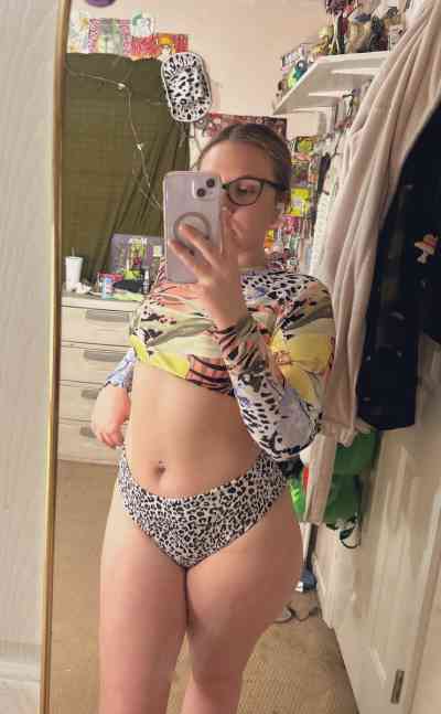 28 year old Escort in Yonkers NY I'M Emily 🍑ACTIVE 24/7 Sexy, Young, and Ready For 
