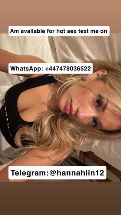 29 year old Escort in Hull Let me satisfy you to your