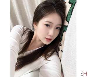 23 year old Asian Escort in Essex NEW.NURU.Sexy Korean.party Girl.FULL GFE, Independent